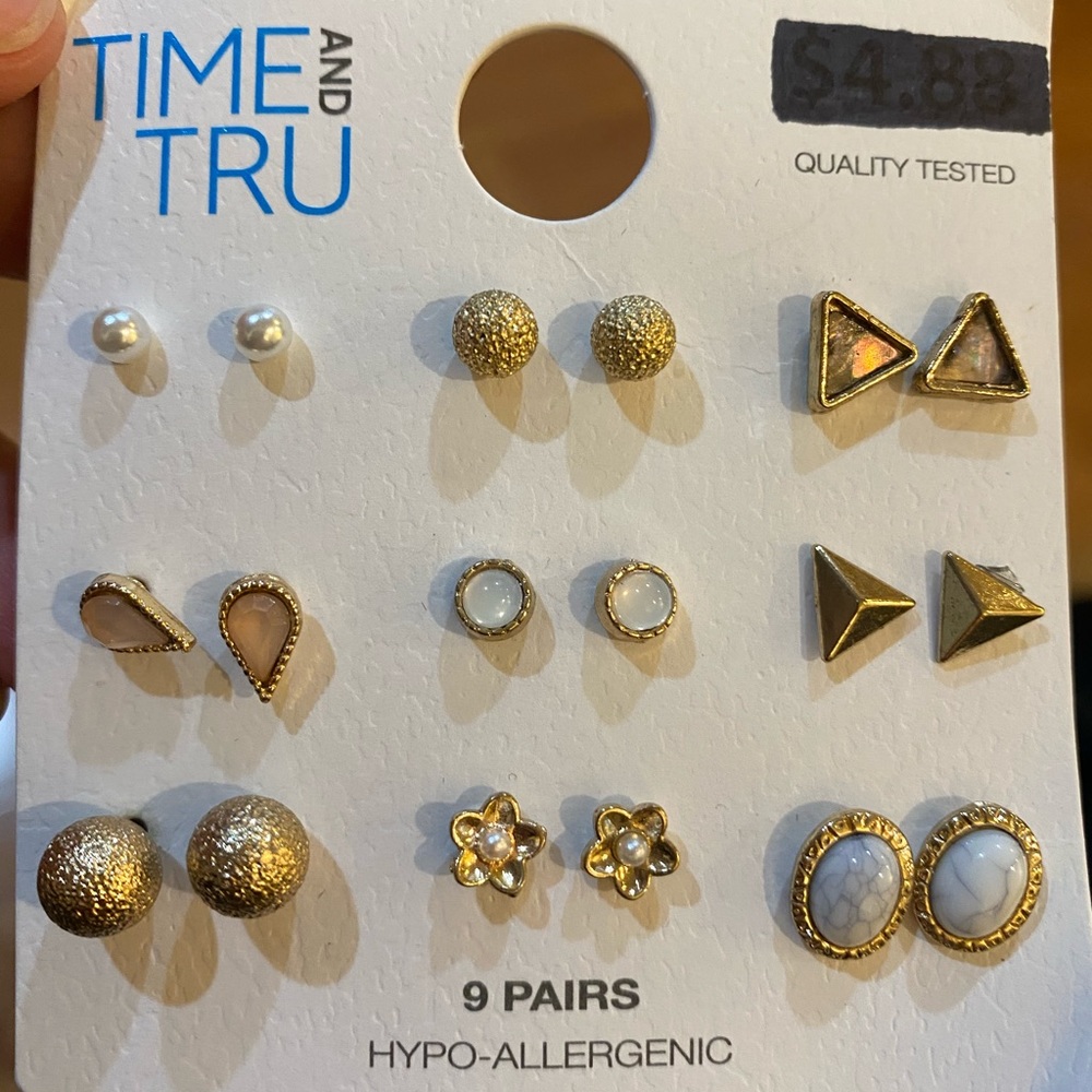 9 pairs of hypoallergenic stud earrings